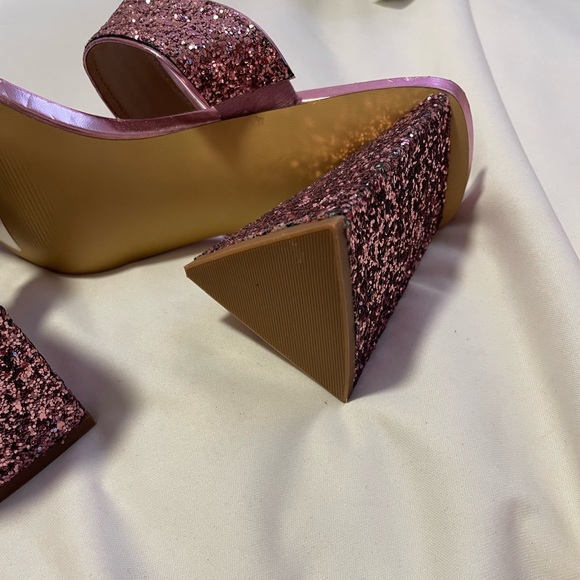 New ✨✨Nordstrom Rack pink glitter heels - Picture 5 of 6